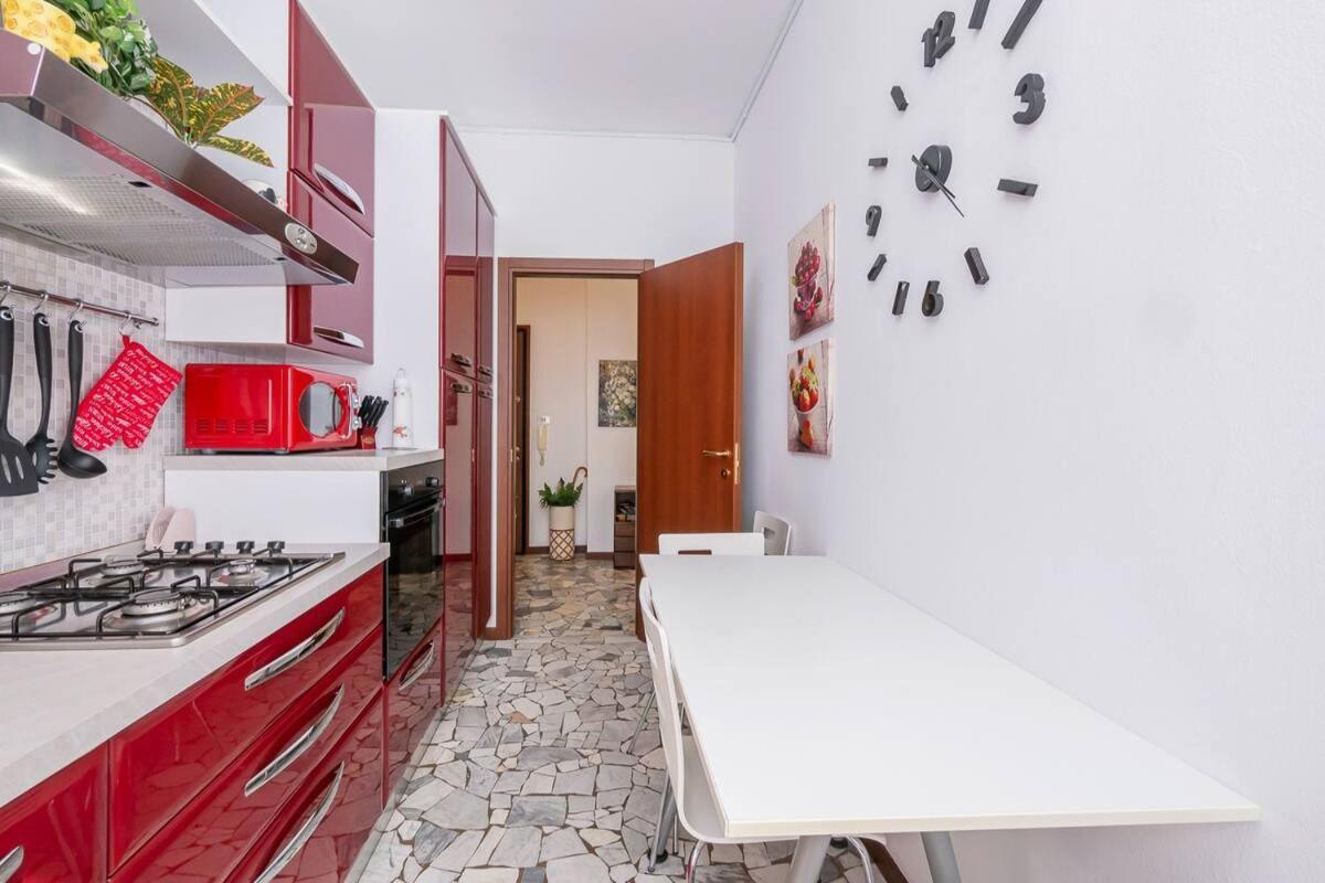 Ihost Apartment - Veneziano 8 Милан Экстерьер фото