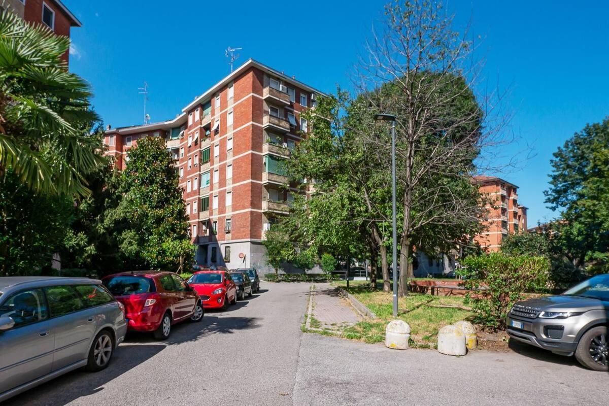 Ihost Apartment - Veneziano 8 Милан Экстерьер фото