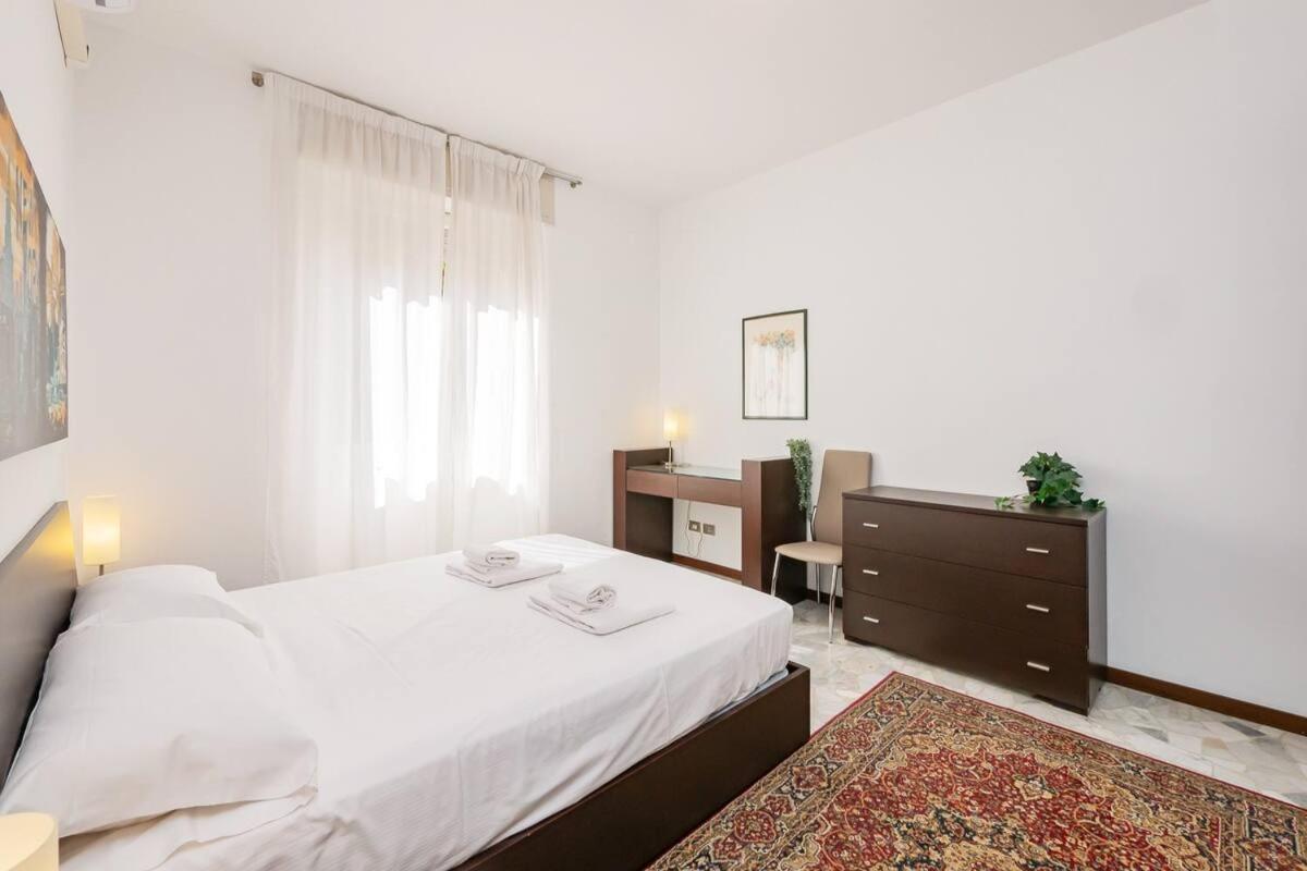 Ihost Apartment - Veneziano 8 Милан Экстерьер фото
